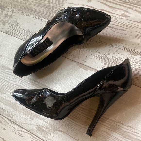 Stilettos WELL WORN - Picture 1 of 13